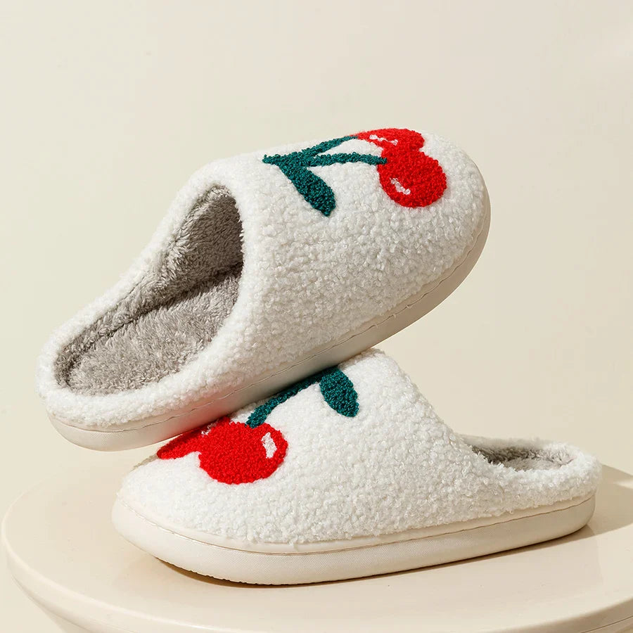 Pantufa de Pelúcia Cereja